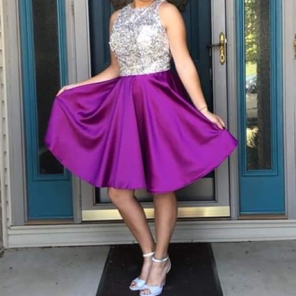 Size 6 homecoming dress